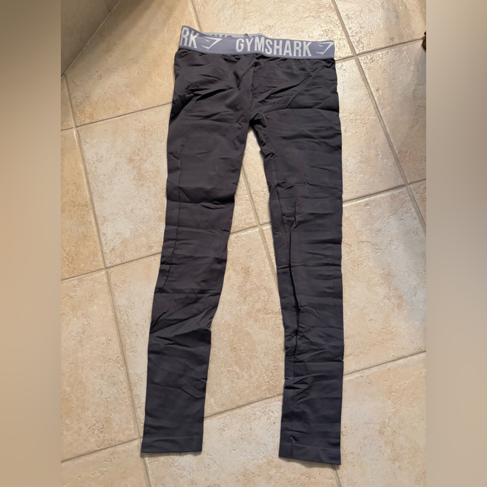 Ankle length Gymshakr leggings. Barely worn